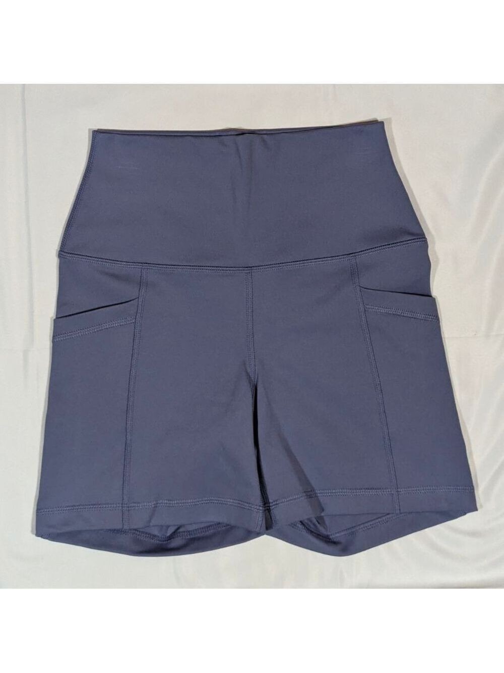 Yogalicious Women's Tribeca 5 Inch Shorts Small Blue